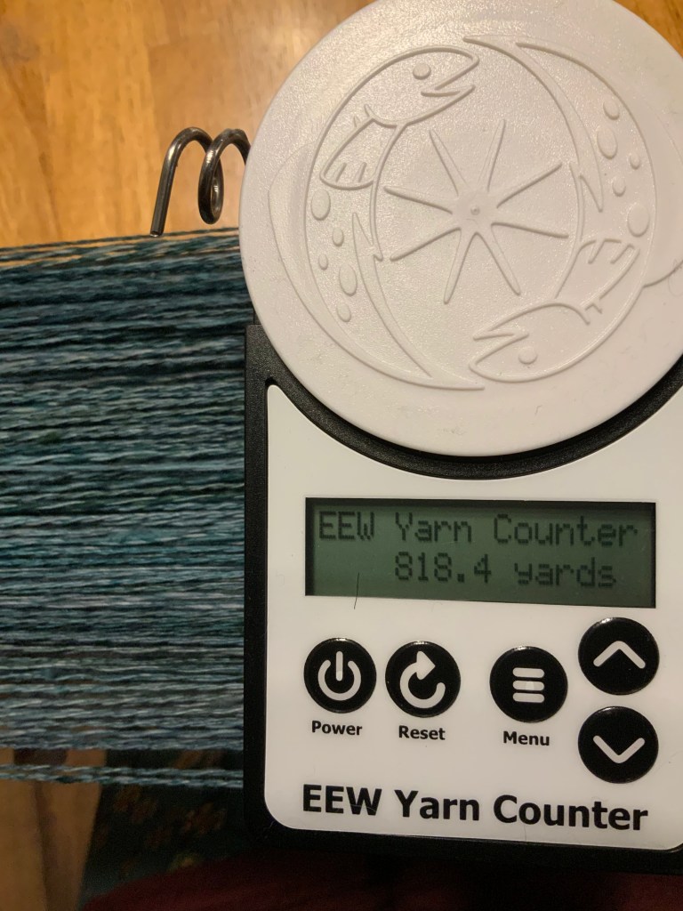 Yarn measured with an electronic device